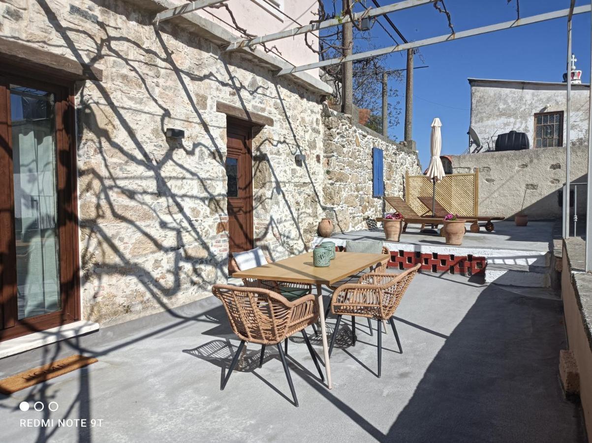Stairs Homes & Suites Kamaria  Exterior foto